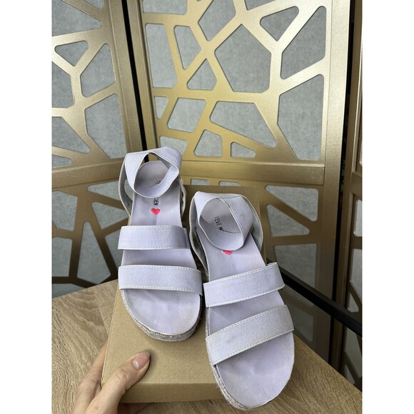 Steve Madden Light Purple Kids Platform Sandals - Picture 7 of 10